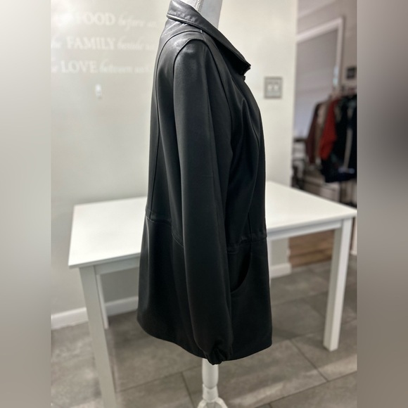 AR Bernardo Genuine Leather Jacket - Picture 2 of 10